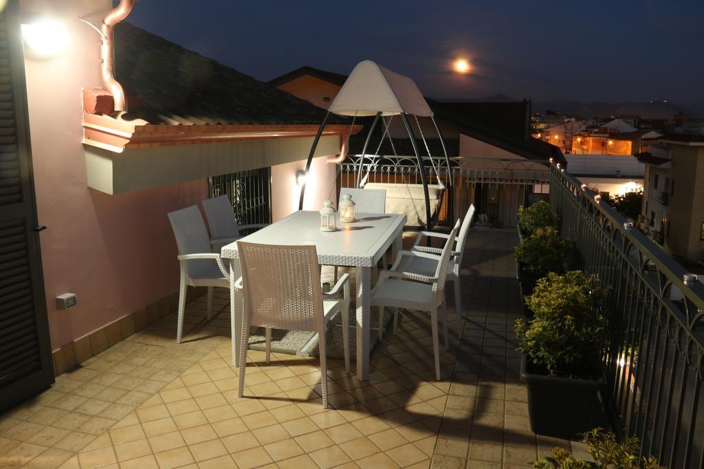 Amira Luxury Apartments Санта Мария Капуа Ветере Екстериор снимка
